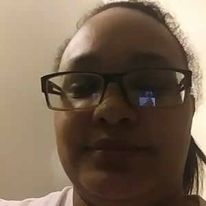 Meet your Posher, Michele